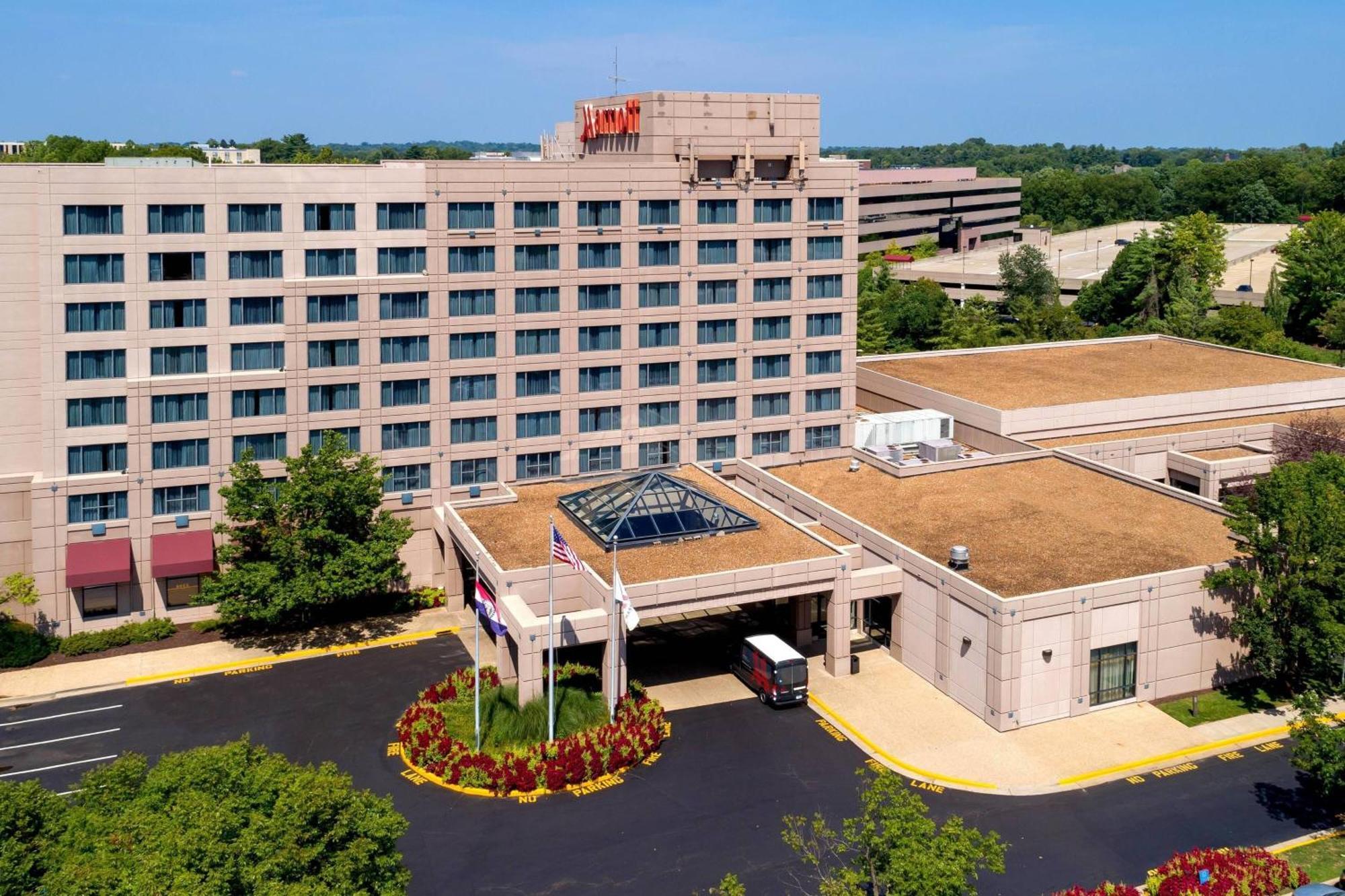 Marriott St. Louis West Hotel Chesterfield Exterior photo